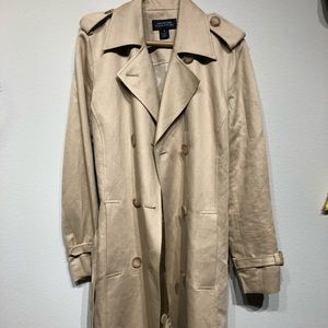 Jones New York Signature women’s beige trench coat
